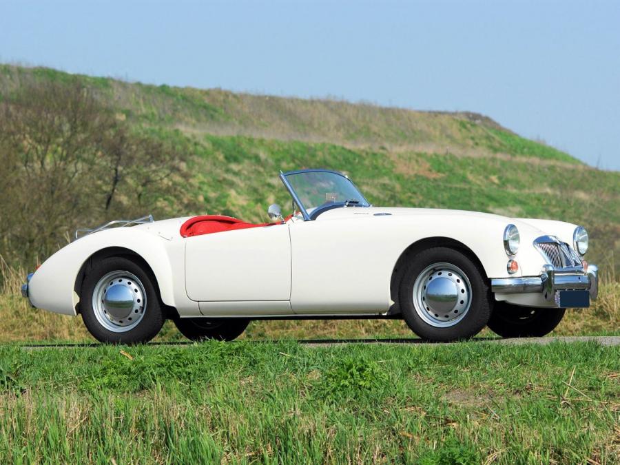  MGA 1600 Mk II Roadster 1960 года  (фото 9 из 19)